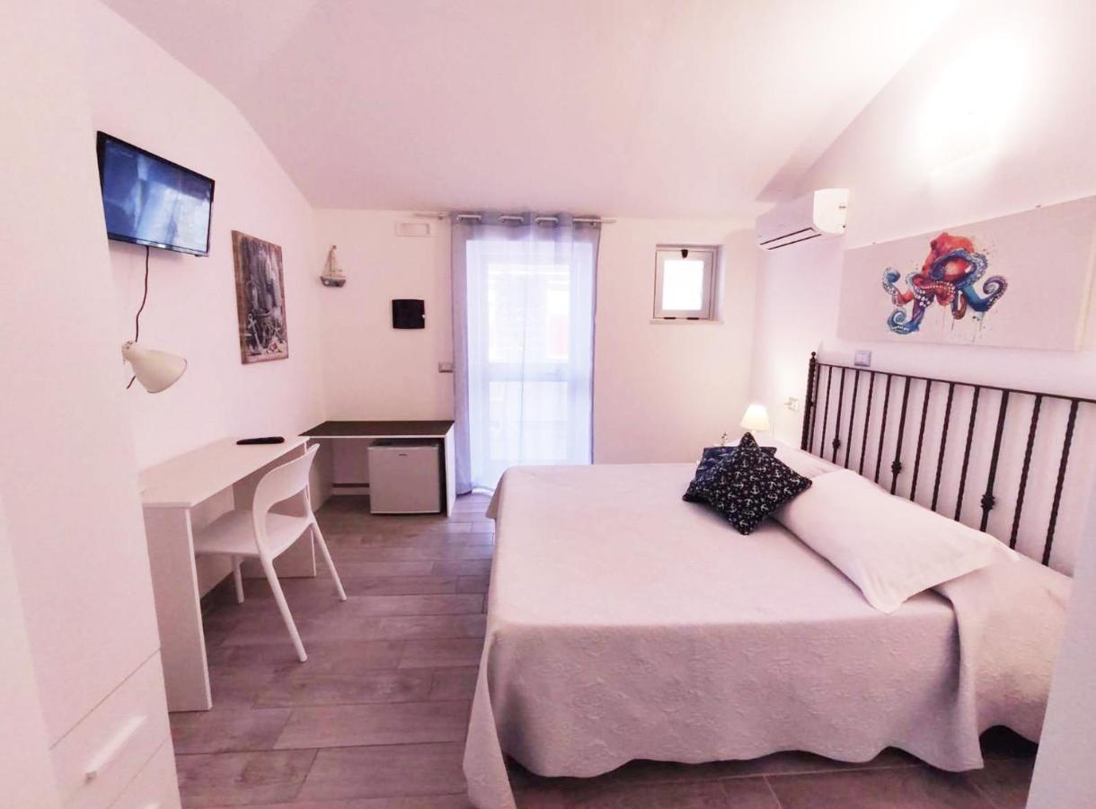 B&B Capo Rizzuto Fronte Mare Eksteriør bilde