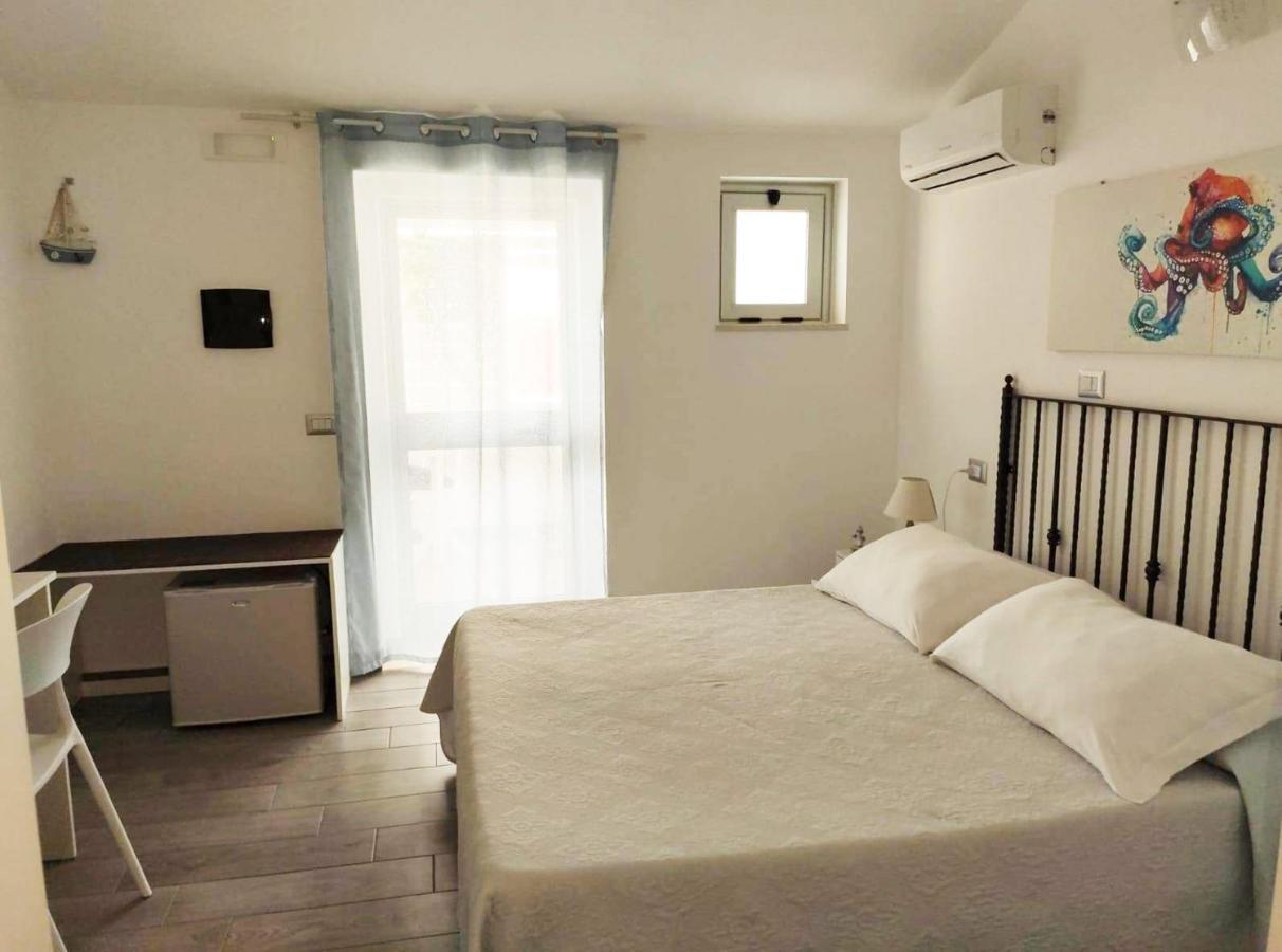 B&B Capo Rizzuto Fronte Mare Eksteriør bilde